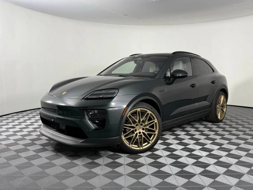 2024 Porsche Macan Base