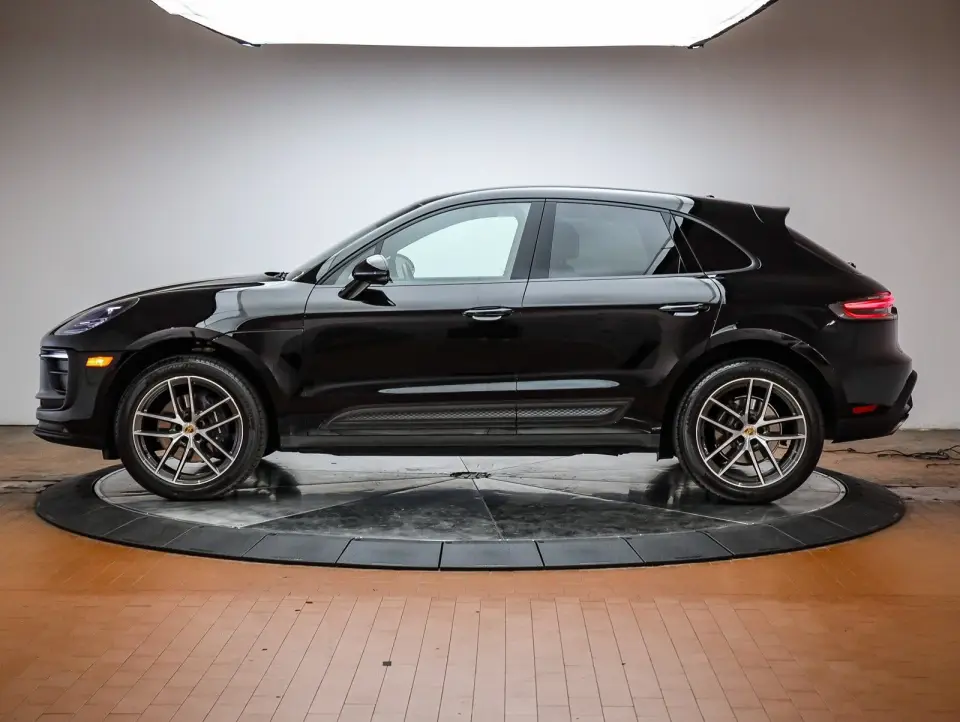2025 Porsche Macan Base - Photo 15