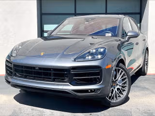 2020 Porsche Cayenne Turbo's photo