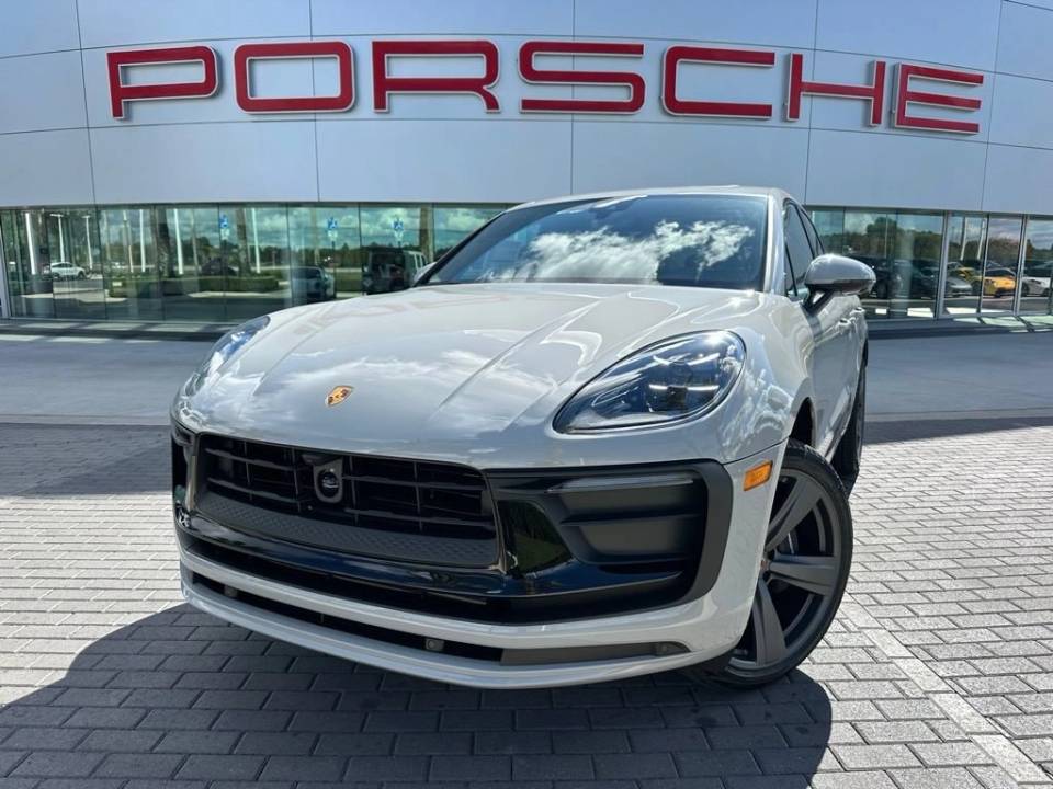 2026 Porsche Macan