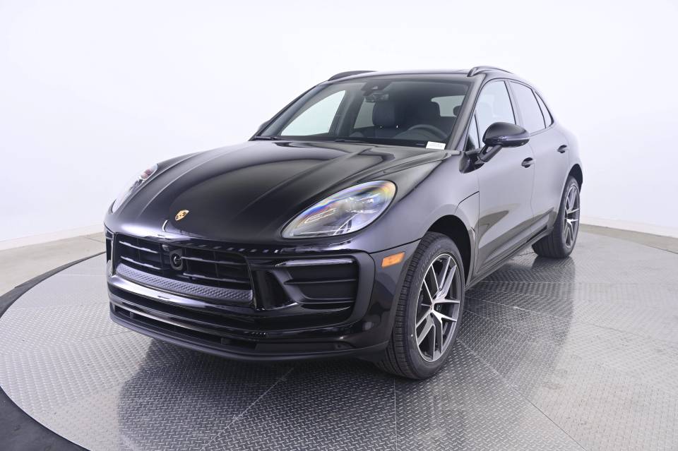 2026 Porsche Macan