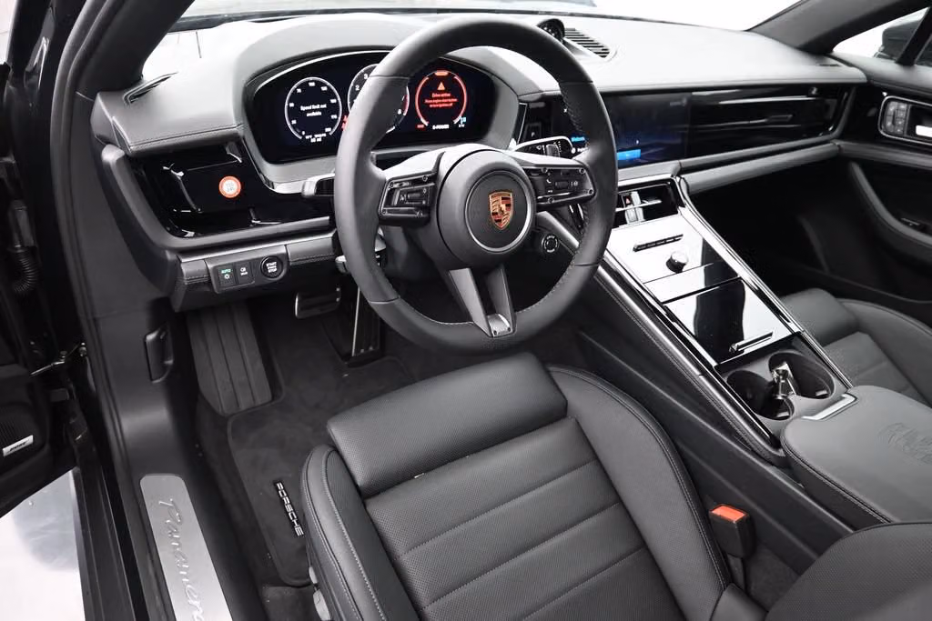 2026 Porsche Panamera 4 E-Hybrid - Photo 28