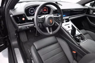 2026 Porsche Panamera 4 E-Hybrid - Photo 25