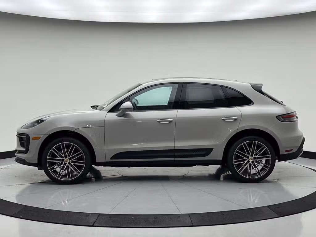 2026 Porsche Macan Base - Photo 12