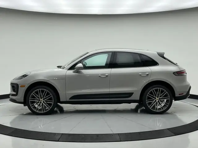 2026 Porsche Macan Base - Photo 14