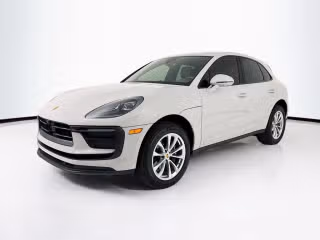 2025 Porsche Macan's photo