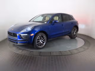 2024 Porsche Macan's photo