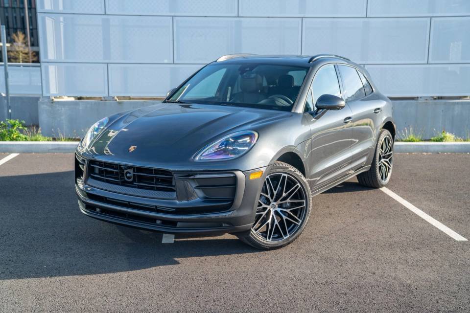 2026 Porsche Macan