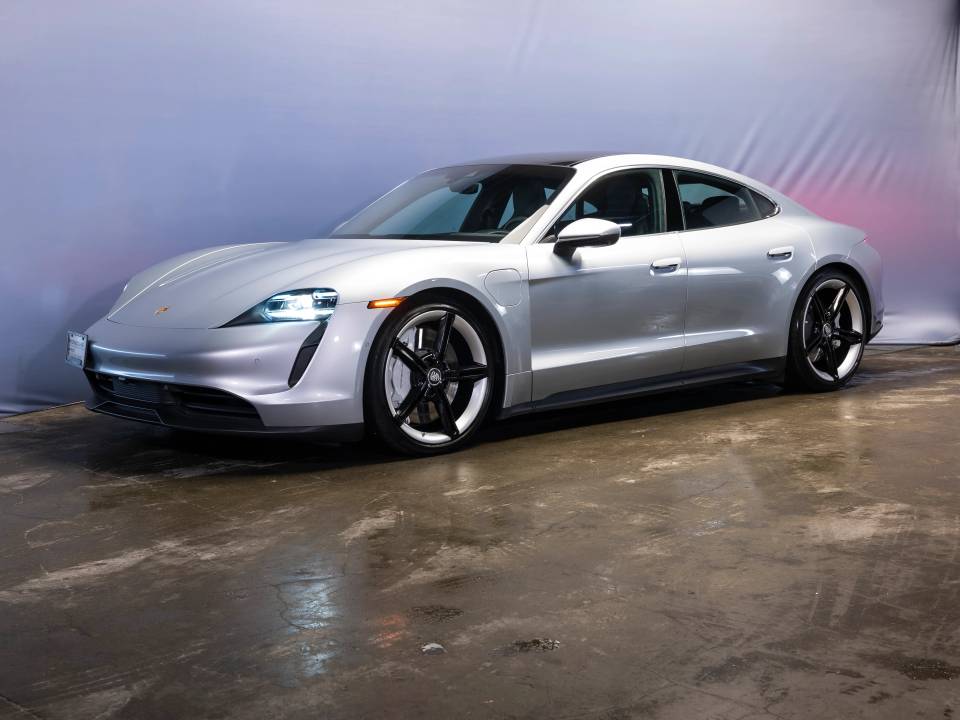 Buy used Porsche Taycan 4S at Porsche Centre Vancouver