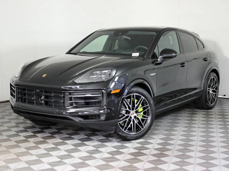 2026 Porsche Cayenne Coupe E-Hybrid