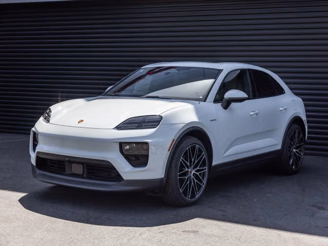 Used 2026 Porsche Macan Base with VIN WP1AD2XAXTL076035 for sale in Hawthorne, CA