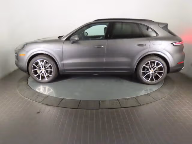 2026 Porsche Cayenne E-Hybrid - Photo 10