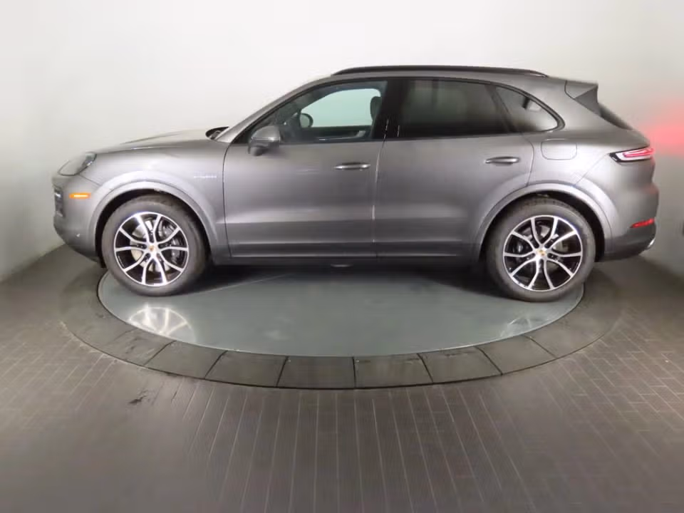 2026 Porsche Cayenne E-Hybrid - Photo 11