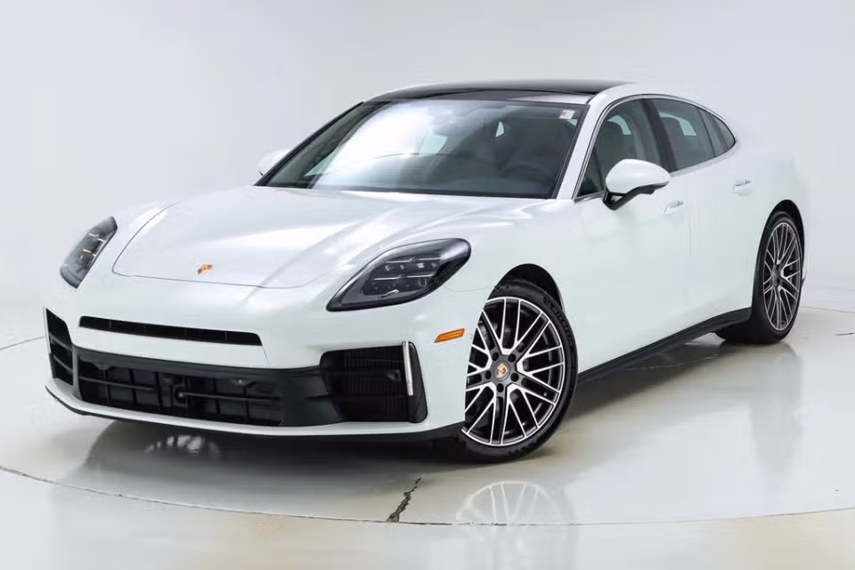 2025 Porsche Panamera Base - Photo 3