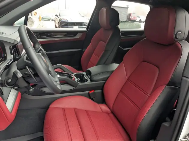 2026 Porsche Cayenne Base - Photo 38