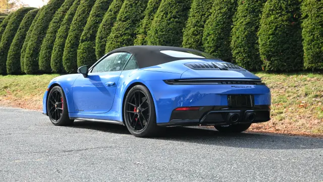 2026 Porsche 911 GTS - Photo 22