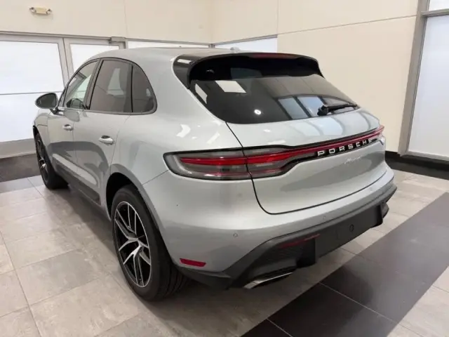 2025 Porsche Macan Base - Photo 22