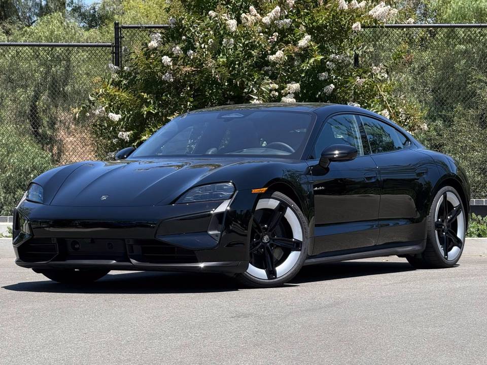 2026 Porsche Taycan