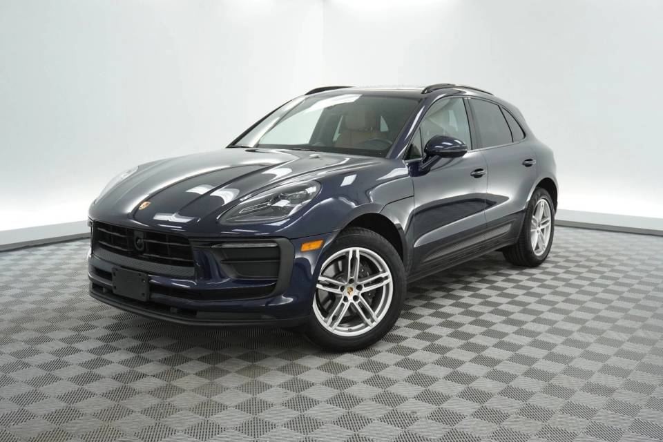2023 Porsche Macan T