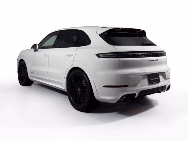 2026 Porsche Cayenne GTS - Photo 18