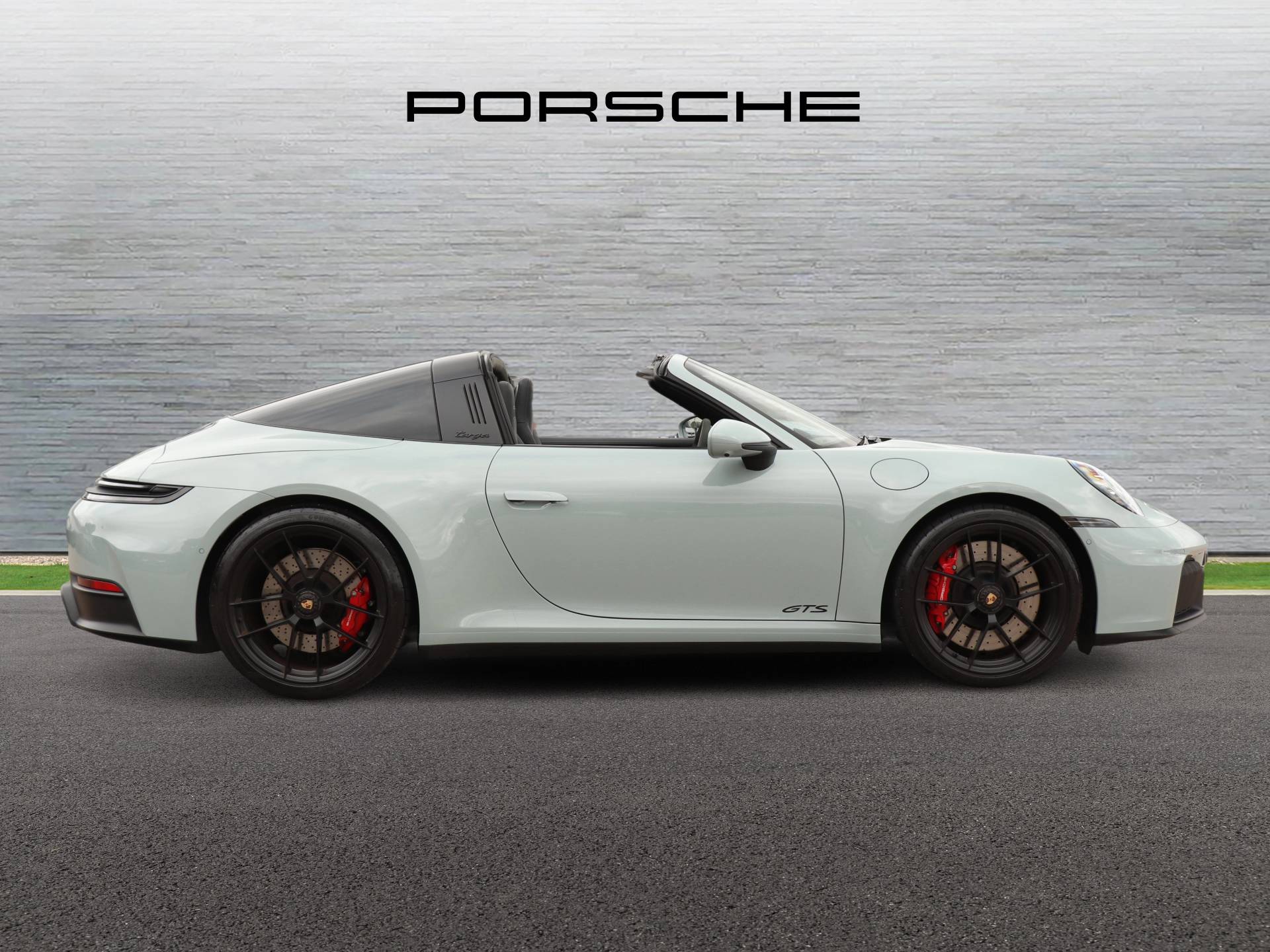 911 Targa 4 GTS, photo 2 of 37