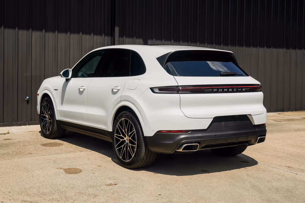 2026 Porsche Cayenne E-Hybrid - Photo 20