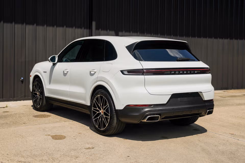 2026 Porsche Cayenne E-Hybrid - Photo 19