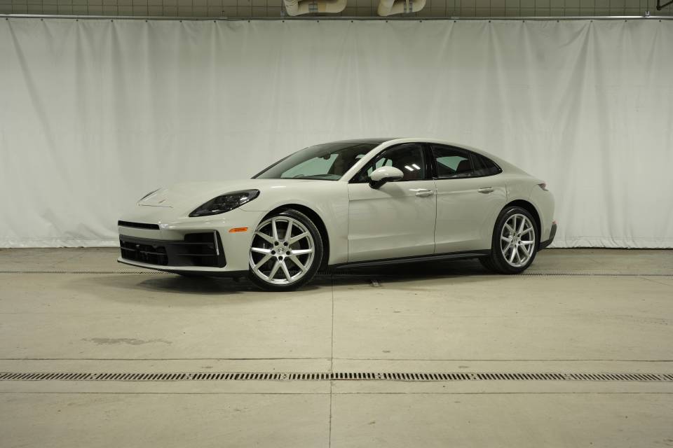 2026 Porsche Panamera