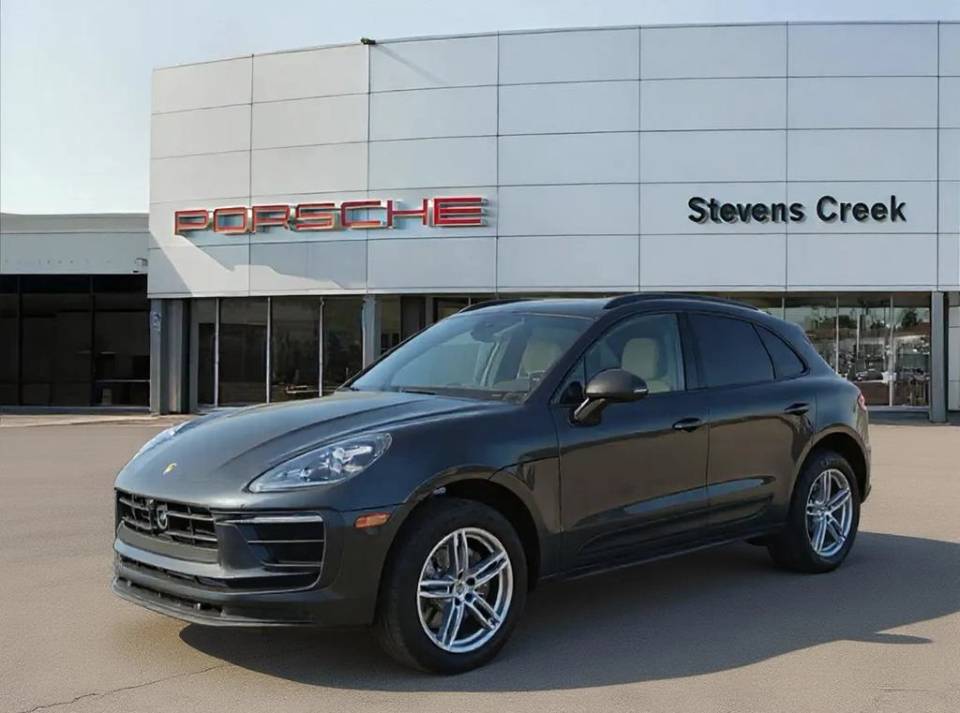 2026 Porsche Macan Base