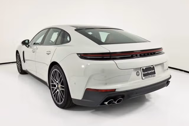 2026 Porsche Panamera Base - Photo 18