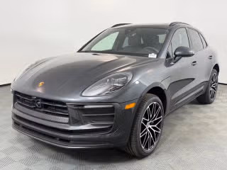 2026 Porsche Macan -'s photo