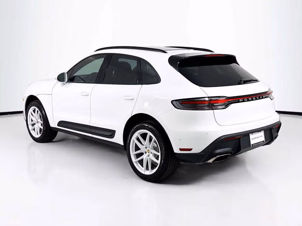 2026 Porsche Macan T - Photo 19