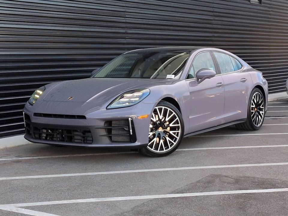 2026 Porsche Panamera Base