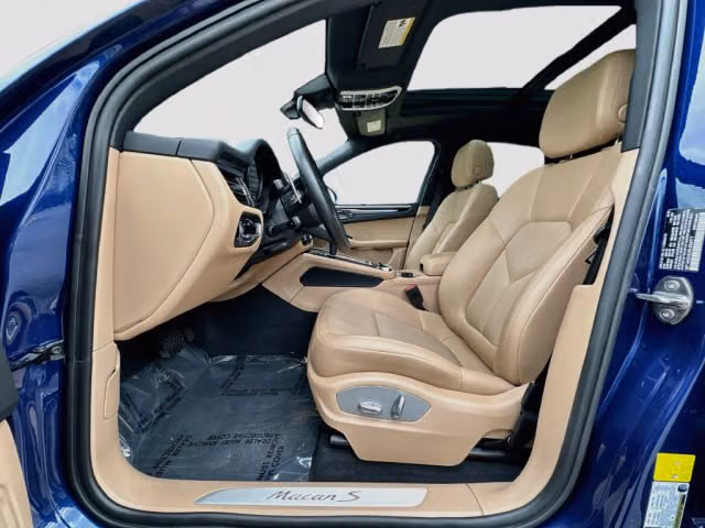 2024 Porsche Macan S - Photo 34