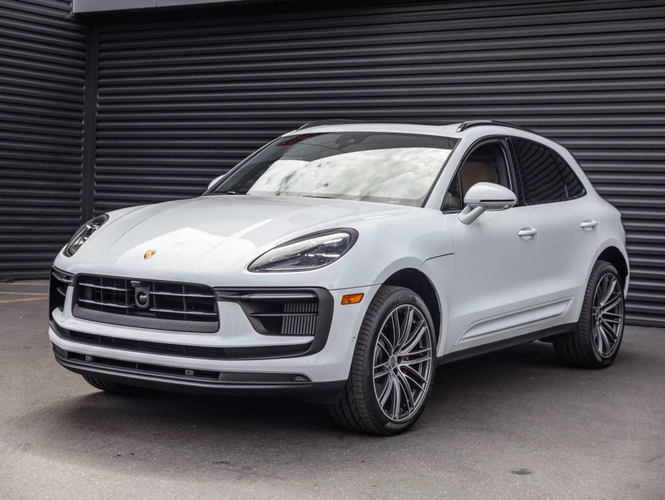 2026 Porsche Macan