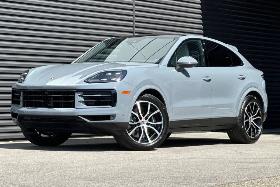 2025 Porsche Cayenne Coup S