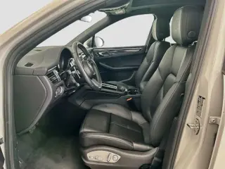 2025 Porsche Macan Base - Photo 37
