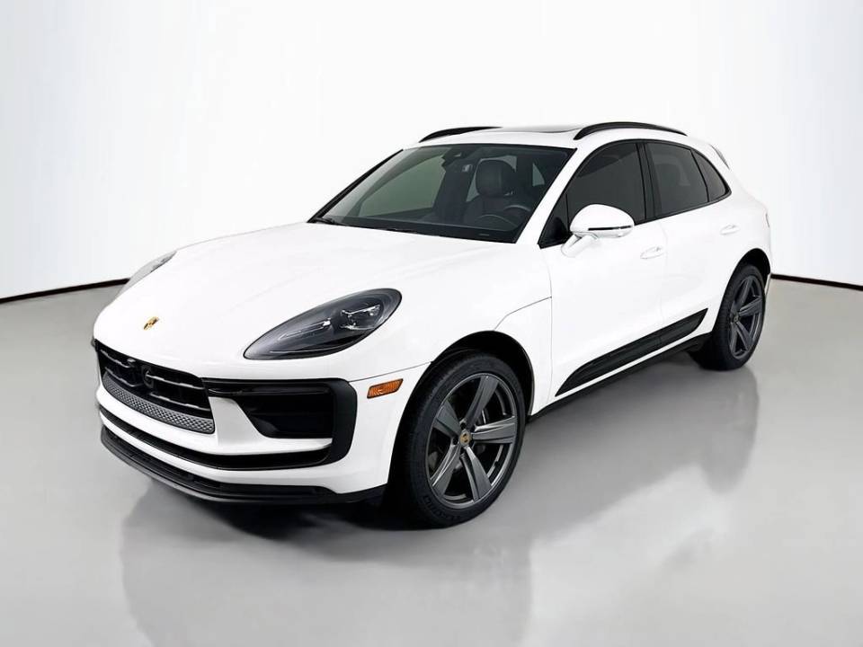 2023 Porsche Macan Base
