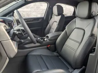 2026 Porsche Cayenne Coup Base - Photo 37