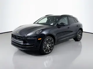 2026 Porsche Macan T - Photo 5