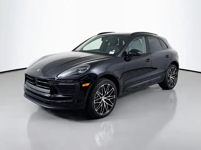 2026 Porsche Macan T - Photo 6