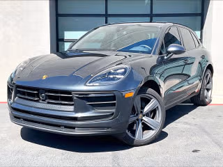 2023 Porsche Macan's photo