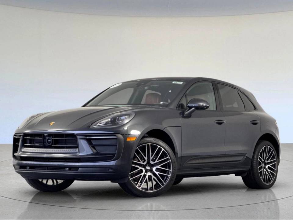 2025 Porsche Macan T