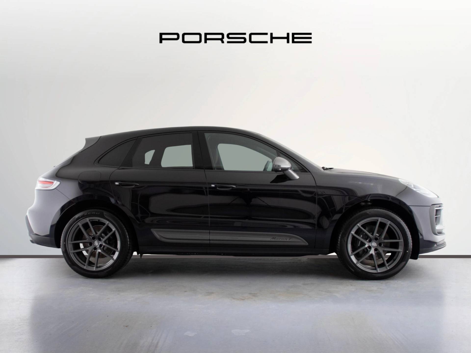 Macan T, photo 2 of 54
