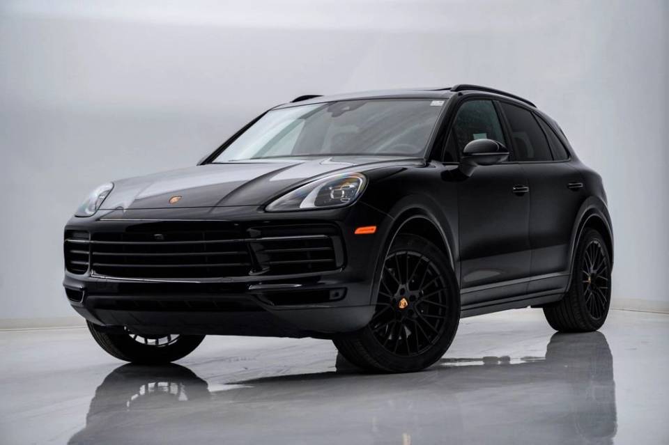 2023 Porsche Cayenne Base