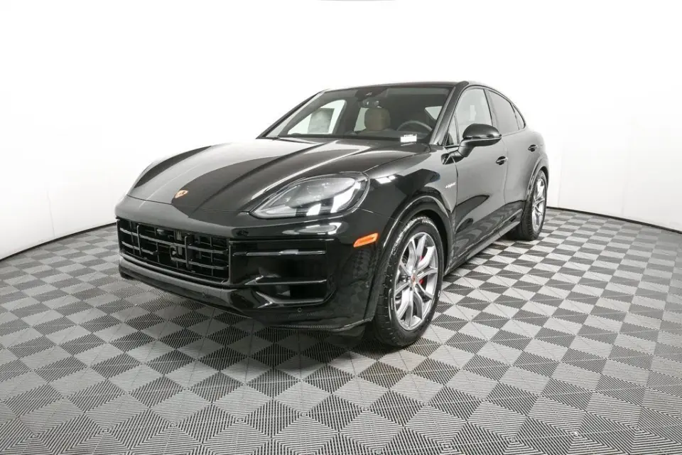 2025 Porsche Cayenne Coup S E-Hybrid - Photo 7