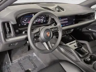 2026 Porsche Cayenne Coup E-Hybrid - Photo 29
