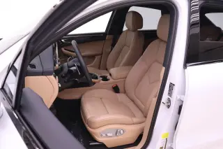 2026 Porsche Macan T - Photo 37