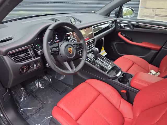 2026 Porsche Macan Base - Photo 26