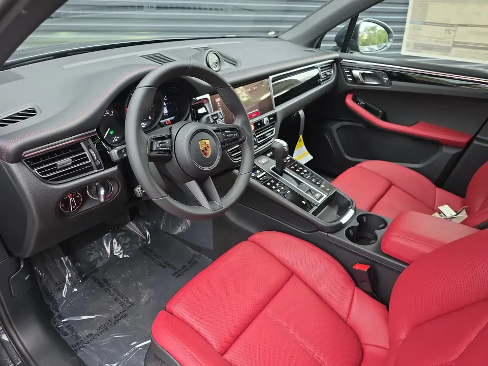 2026 Porsche Macan Base - Photo 31